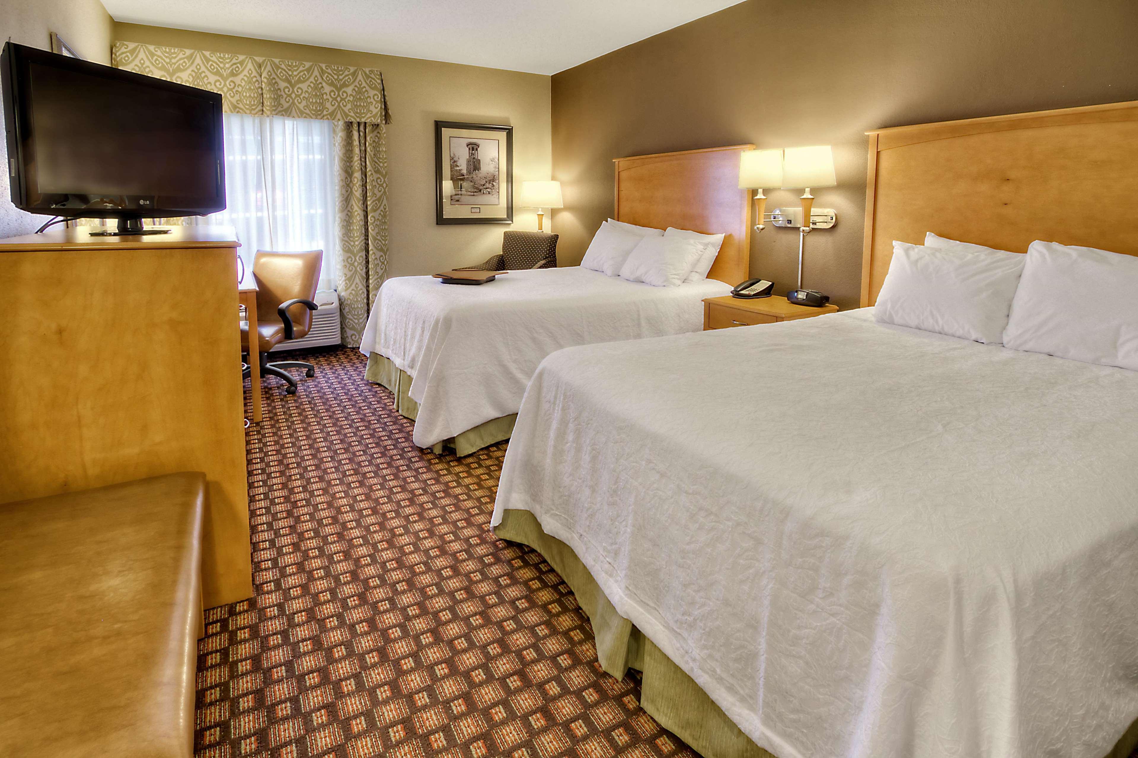 Hampton Inn & Suites Nashville-Vanderbilt-Elliston Place Exterior foto